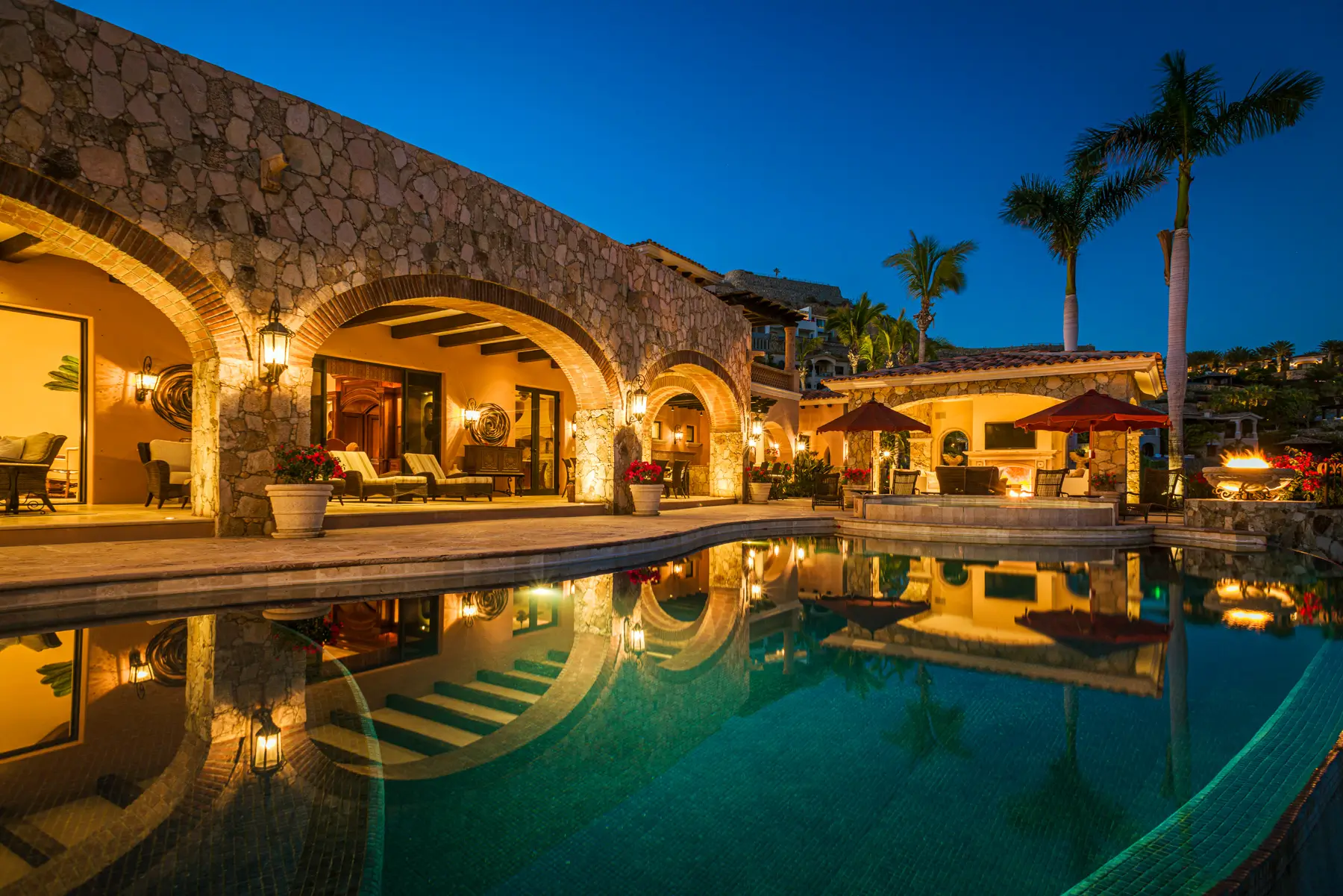 Custom Luxury Homes in Hacienda