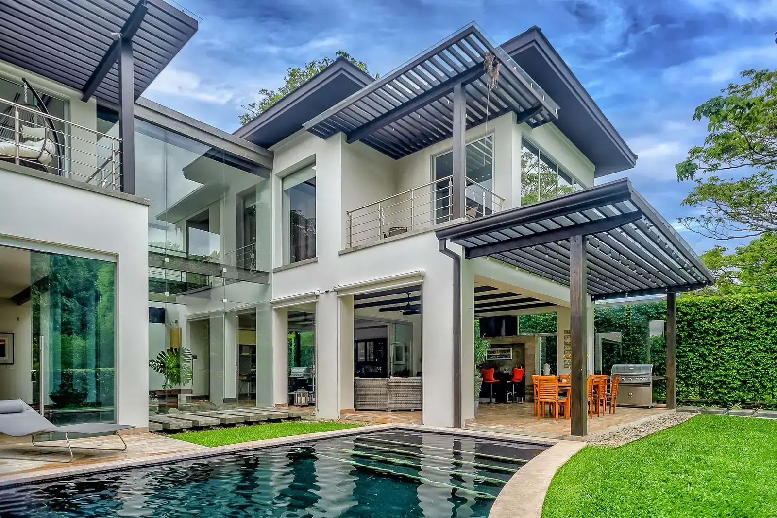 Smart Luxury Real Estate in Hacienda